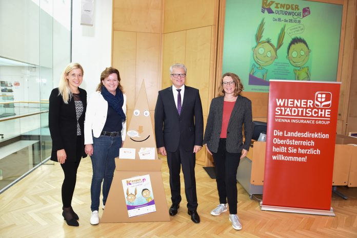 (v.l.n.r.): Stadträtin Doris Lang-Mayerhofer, Vizebürgermeisterin Karin Hörzing, Bürgermeister Klaus Luger und Stadträtin Mag.a Eva Schobesberger (Bildquelle: zVg) (v.l.n.r.): Stadträtin Doris Lang-Mayerhofer, Vizebürgermeisterin Karin Hörzing, Bürgermeister Klaus Luger und Stadträtin Mag.a Eva Schobesberger (Bildquelle: zVg)
