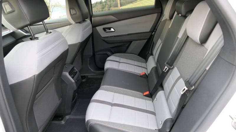 Der neue Opel Grandland GS Plug-in-Hybrid (2025/26) im Guten Tag Österreich Autotest: Markantes Design und bis zu 87 km elektrischer Reichweite (Foto: Thomas Resch)