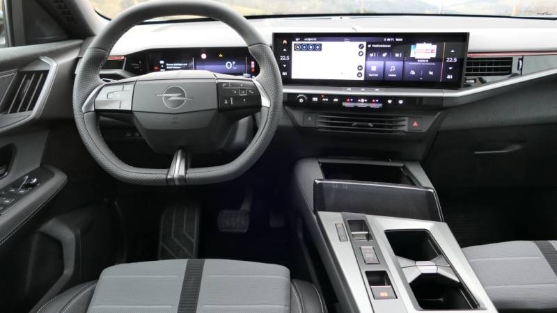 Der neue Opel Grandland GS Plug-in-Hybrid (2025/26) im Guten Tag Österreich Autotest: Markantes Design und bis zu 87 km elektrischer Reichweite (Foto: Thomas Resch)