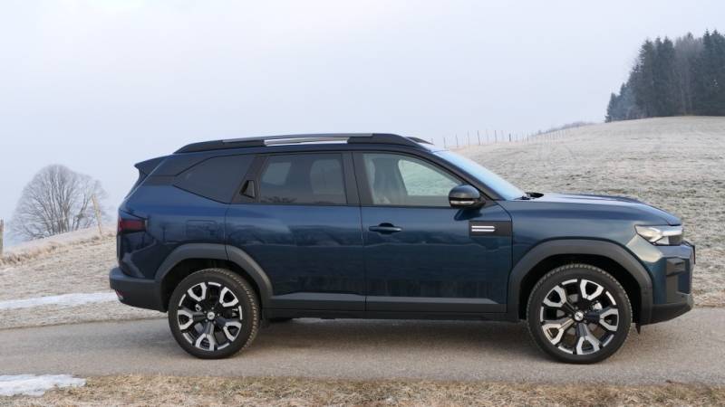 Modernes Flaggschiff mit Familiensinn: Der Dacia Bigster in der Journey-Ausstattung im Guten Tag Österreich Autotest (Foto: Thomas Resch)