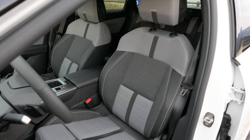 Der neue Opel Grandland GS Plug-in-Hybrid (2025/26) im Guten Tag Österreich Autotest: Markantes Design und bis zu 87 km elektrischer Reichweite (Foto: Thomas Resch)