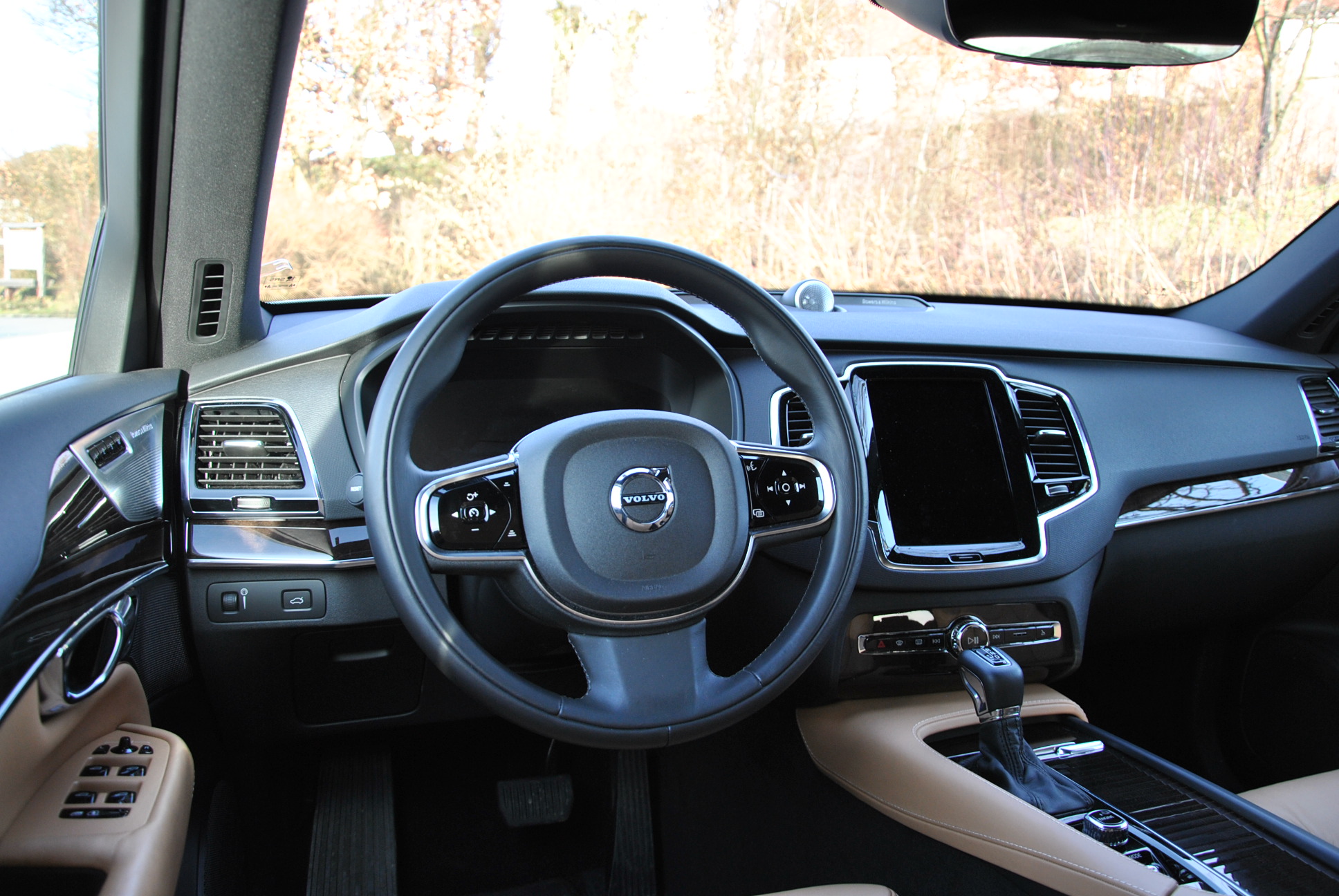 Das Interieur des neuen Volvo XC90 zeigt sich so luxuriös wie bei keinem anderen Modell des schwedischen Premium-Herstellers zuvor. (Bildquelle: ReschMedia)