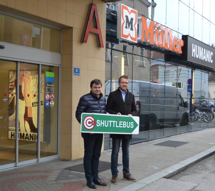 CCA Centerleiter Ing. Hannes Grubner, MAS und Mag. Richard Kerschner (Geschäftsführer Kerschner-Gruppe) (Bildquelle: zVg.)