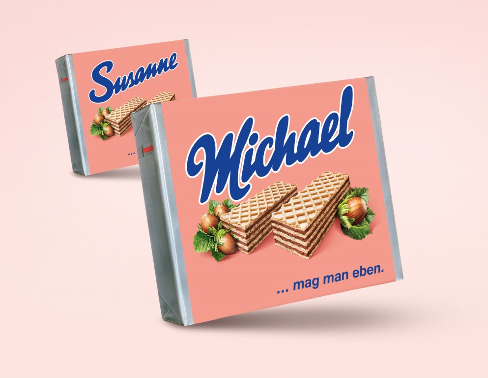 8er Packung Mannerschnitte mit individueller Namensschleife (Bildquelle: Manner)