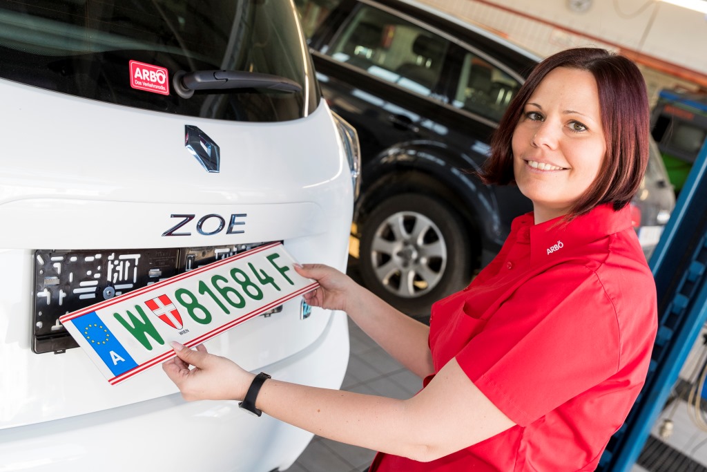 Der ARBÖ übernimmt grünes Kennzeichen (Bildquelle: ARBÖ / Martin Steiger)