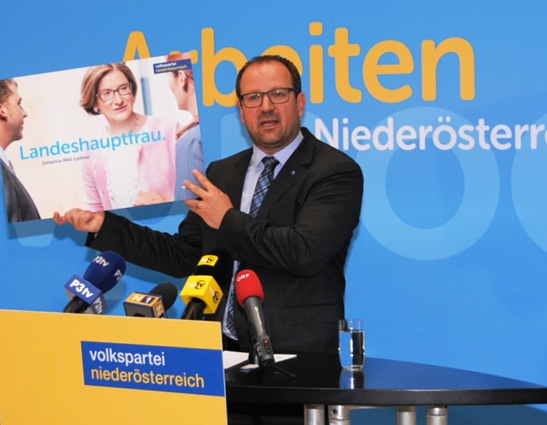 Landesgeschäftsführer LAbg. Bernhard Ebner bei der Präsentation der neuen Kampagne der Volkspartei Niederösterreich. (Bildquelle: ReschMedia)