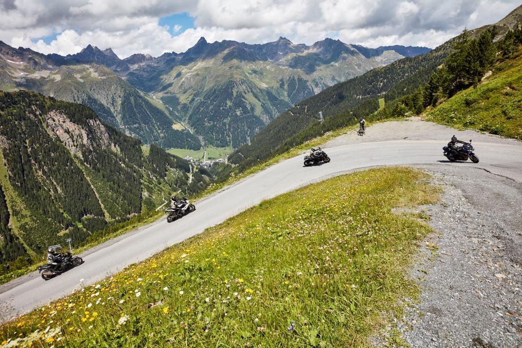 Highlight war die Motorrad-Parade mit 450 röhrenden Maschinen zum höchsten Biker-Treffen Österreichs auf die auf 2.320 Metern gelegene Idalp. (Bildquelle: TVB Paznaun / Ischgl)