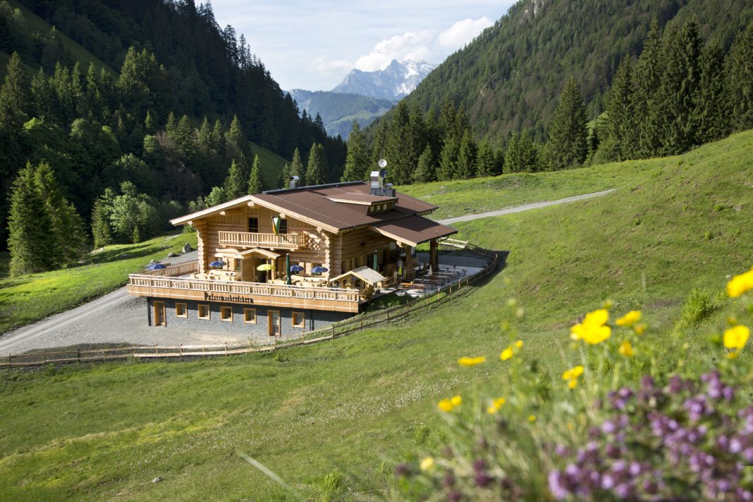 Pulvermacherscherm im Hörndlinger Graben bei Fieberbrunn, Kitzbüheler Alpen (Bildquelle: Pulvermacher Scherm / Ofner Franz)