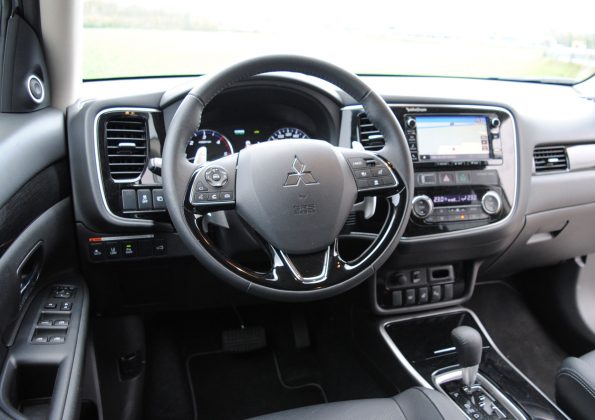 Der Mitsubishi Outlander 2.2 DI-D 4WD AT Diamond (Bildquelle: Thomas Resch)