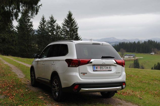 Der Mitsubishi Outlander 2.2 DI-D 4WD AT Diamond (Bildquelle: Thomas Resch)