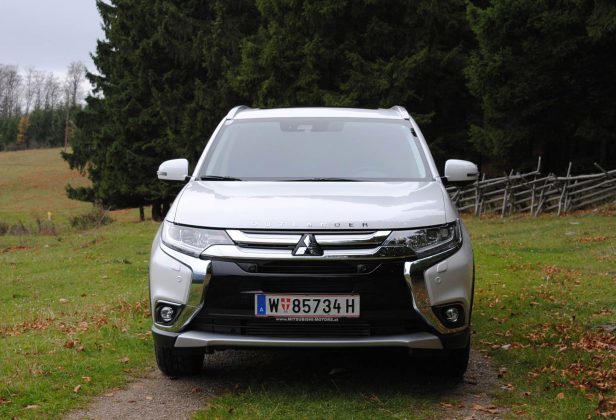 Der Mitsubishi Outlander 2.2 DI-D 4WD AT Diamond (Bildquelle: Thomas Resch)
