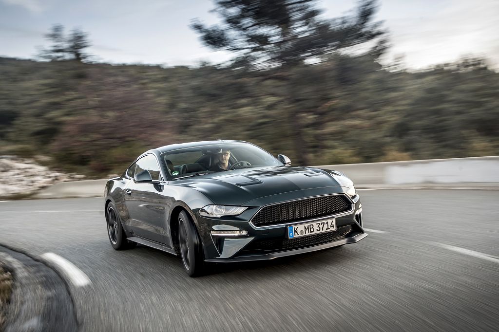 Der 5,0-Liter-V8 Motor des Mustang Bullitt™ leistet 338 kW (460 PS) (Bildquelle: Ford)