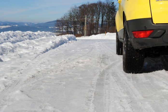 Mit Anfang November gilt offiziell das Gesetz des Winters auf den Straßen Österreichs (Bildquelle: Michaela Resch)