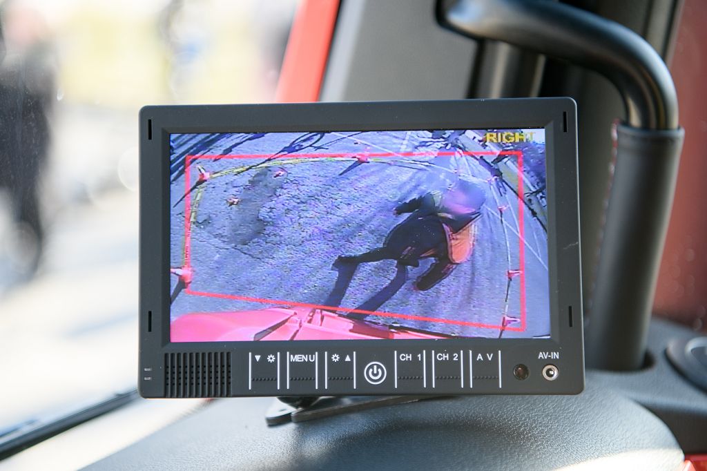 Es gibt Assistenzsysteme, die Lkw-Fahrer bei Abbiegevorgängen massiv unterstützen (Bildquelle: ÖAMTC/APA-Fotoservice/Hörmandinger)