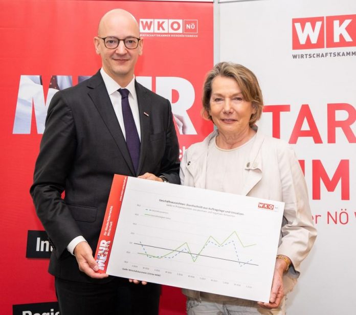 Wirtschaftskammer NÖ-Präsidentin Sonja Zwazl und Wirtschaftskammer NÖ-Direktor Johannes Schedlbauer präsentierten die Ergebnisse des WKNÖ-Wirtschaftsbarometers (Bildquelle: Andreas Kraus) NÖ-Betriebe zeigen sich optimistisch