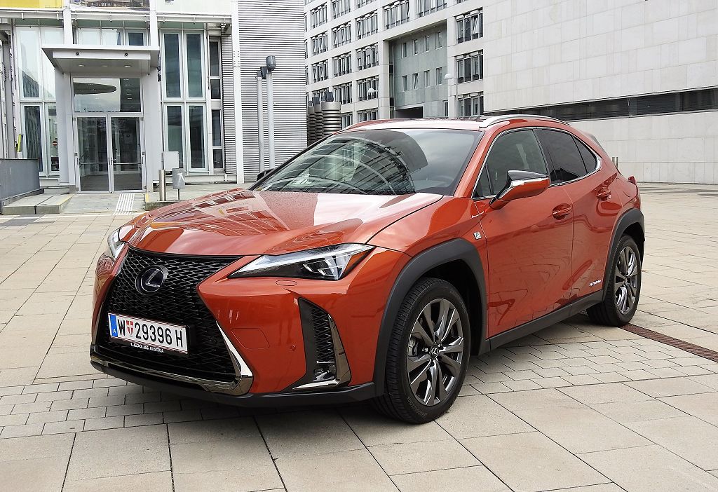 Feines Fahrerlebnis: Lexus UX 250h