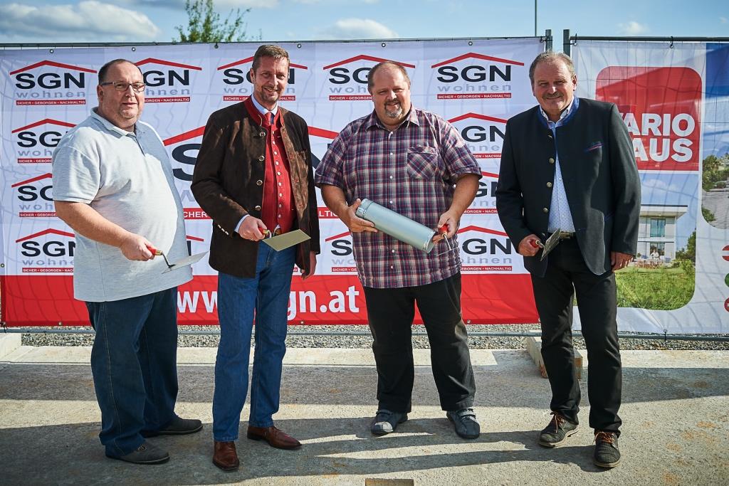 (v.l.n.r.): Vize-Bgm. Roman Zibusch, SGN-Vorstandsobmann KommR Martin Weber, MSc, Bürgermeister Gerald Matzinger und Bundesrat Eduard Köck