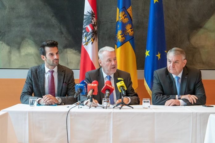 (v.l.n.r.): FPÖ - Klubobmann Udo Landbauer, VP - Klubobmann Klaus Schneeberger und SPÖ - Klubobmann Reinhard Hundsmüller bei der gemeinsamen Pressekonferenz in St. Pölten. (Bildquelle: Volkspartei NÖ) NÖ Gemeinden wählen am 26. Jänner 2020