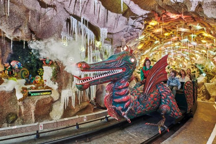 An den vier Adventsonntagen sowie am 24. Dezember öffnet die Grottenbahn traditionell ihre Pforten (Bildquelle: LINZ AG) An den vier Adventsonntagen sowie am 24. Dezember öffnet die Grottenbahn traditionell ihre Pforten