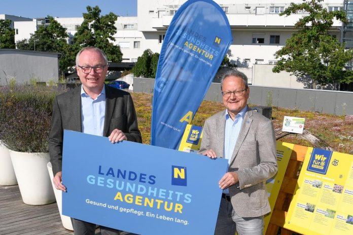 (v.l.n.r.): LH-Stv. Stephan Pernkopf und Helmut Krenn, Vorstand der NÖ Landesgesundheitsagentur freuen sich über eine erfolgreiche Kooperation (Bildquelle: NLK Reinberger) (v.l.n.r.): LH-Stv. Stephan Pernkopf und Helmut Krenn, Vorstand der NÖ Landesgesundheitsagentur freuen sich über eine erfolgreiche Kooperation (Bildquelle: NLK Reinberger)