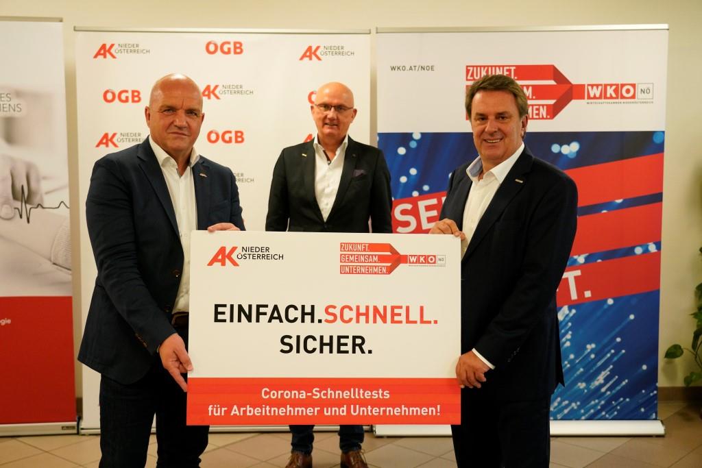(v.l.n.r.): AKNÖ-Präsident Markus Wieser, AMZ Mödling-Geschäftsführer Peter Acs und WKNÖ-Präsident Wolfgang Ecker