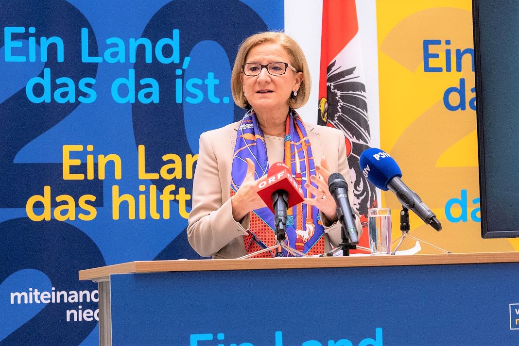 Landeshauptfrau Johanna Mikl-Leitner präsentiert die Ergebnisse der VPNÖ Arbeitsklausur (Bildquelle: VPNÖ)