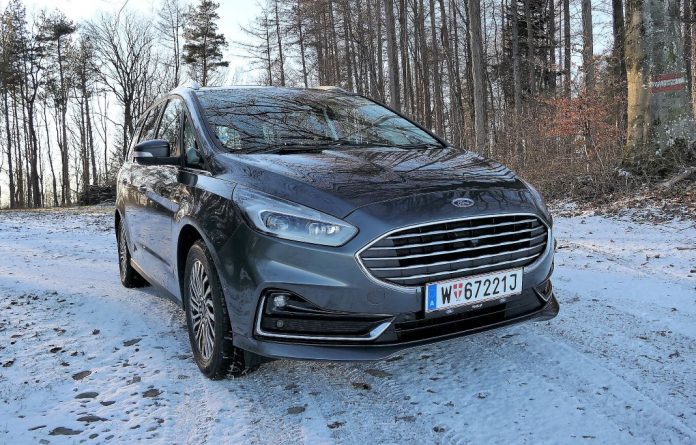 Der Ford Galaxy 2.5 Duratec FHEV Titanium im Guten Tag Österreich Autotest (Bildquelle: Thomas Resch) Der Ford Galaxy 2.5 Duratec FHEV Titanium im Guten Tag Österreich Autotest (Bildquelle: Thomas Resch)