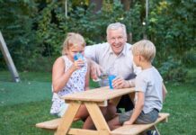 Zum Weltwassertag freut sich Landesrat Martin Eichtinger über mehr als 160 „H2NOE“-Wasserschulen in Niederösterreich