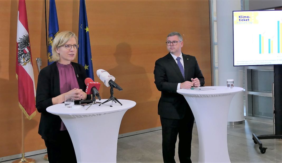 Bundesministerin Leonore Gewessler und NÖ Mobilitätslandesrat Ludwig Schleritzko bei der Pressekonferenz in St. Pölten (Bildquelle: Thomas Resch)