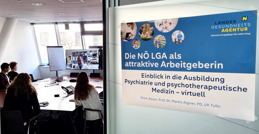 Prim. Assoc. Prof. Dr. Martin Aigner, PD (UK Tulln) informierte die Studierenden virtuell über die Ausbildung in der Psychiatrie und psychotherapeutische Medizin