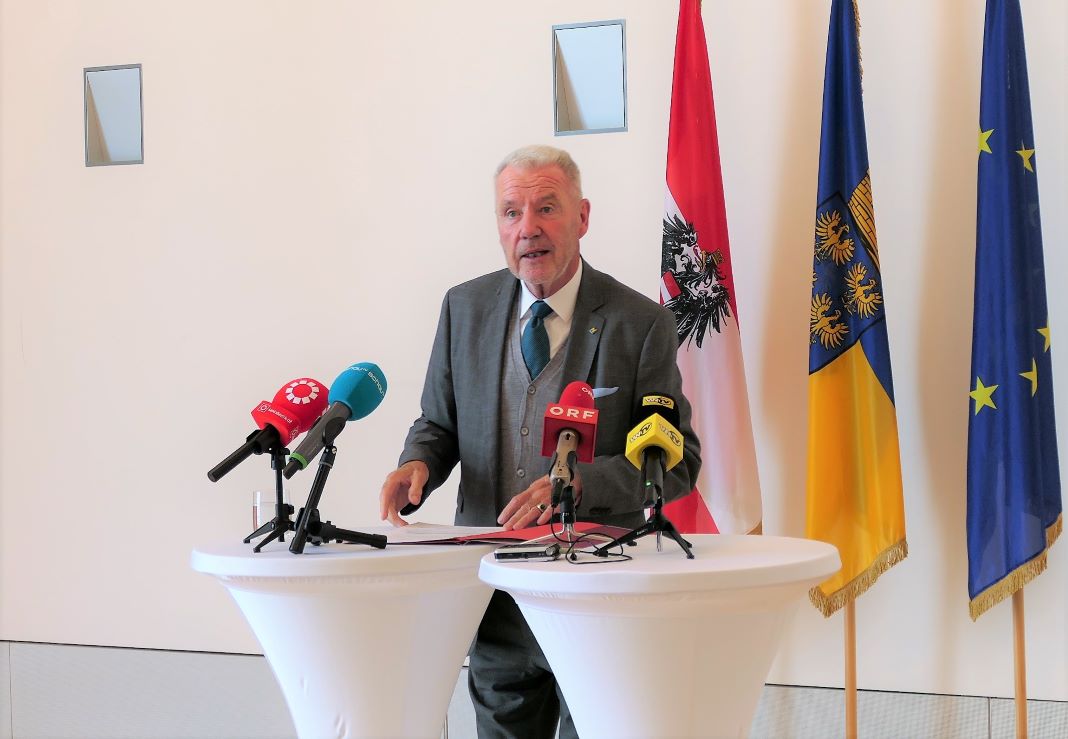 VP-Klubobmann Klaus Schneeberger bei der Pressekonferenz in St. Pölten