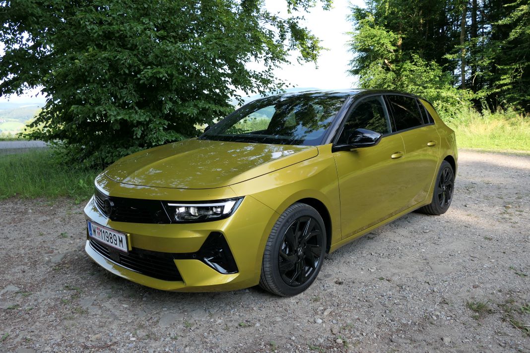 Der Opel Astra GS 1.5 Diesel mit 8-Gang-Automatik im Guten Tag Österreich Autotest (Bildquelle: Thomas Resch)