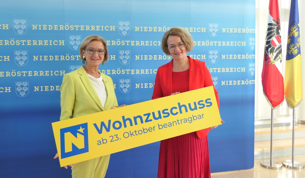 (v.l.n.r.): Landeshauptfrau Johanna Mikl-Leitner und Landesrätin Christiane Teschl-Hofmeister präsentierten bei einer Pressekonfernz den neuen NÖ Wohnkostenzuschuss (Bildquelle: Thomas Resch)