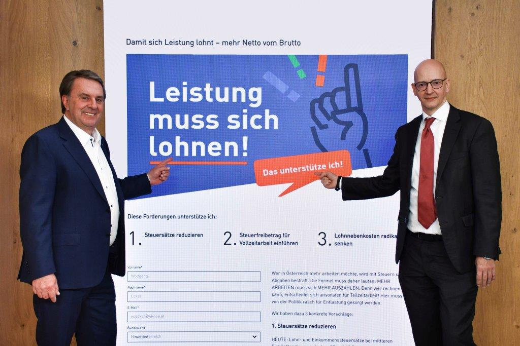 (v.l.n.r.): WKNÖ-Präsident Wolfgang Ecker und WKNÖ-Direktor Johannes Schedlbauer präsentieren die neue Kampagne „Leistung muss sich lohnen“