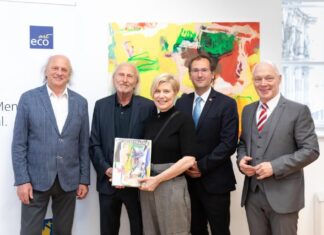 Wilhelm Drach – Ausstellung im Palais Niederösterreich eröffnet (v.l.n.r.): Leopold Kogler, künstlerischer Leiter des DOK Niederösterreich, Künstler Wilhelm Drach, Kuratorin Judith P. Fischer, Abgeordneter zum Nationalrat Andreas Minnich und ecoplus Geschäftsführer Helmut Miernicki bei der Eröffnung im Palais Niederösterreich (Bildquelle: Jana Madzigon)