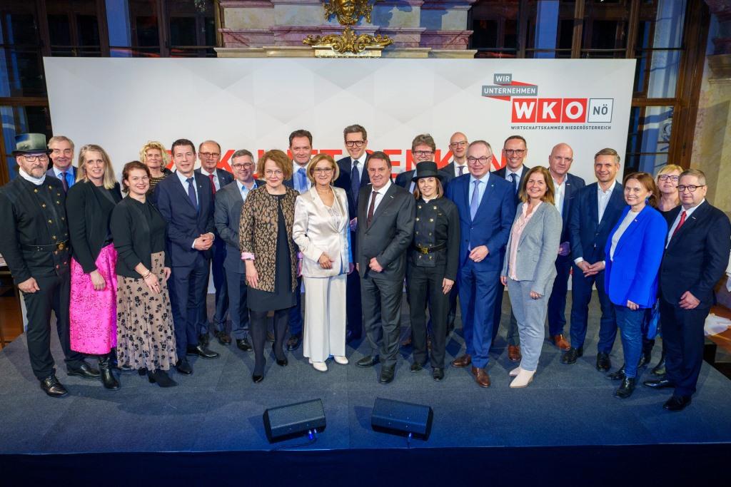 Traditioneller Neujahrsempfang der Wirtschaftskammer Niederösterreich (WKNÖ) im Palais Niederösterreich mit vielen Gästen aus Wirtschaft, Sozialpartnerschaft, öffentlichem Leben und Politik (Bildquelle: Josef Bollwein)