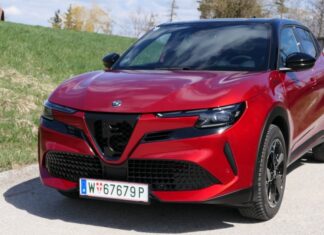 Strom mit Stil: Der Alfa Romeo Junior Speciale Elettrica im Test Kompakt, sportlich und voll elektrisch: Der neue Alfa Romeo Junior Speciale Elettrica im Guten Tag Österreich Autotest (Foto: Thomas Resch)