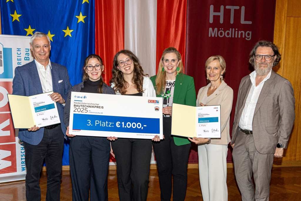 (v.l.) Landesinnungsmeister Bau NÖ Günther Lehner, Marina Terzić , Gabriela Fasching, NÖ Baudirektorin Christine Pennerstorfer (Juryvorsitzende), LAbg. Marlene Zeidler-Beck, Wolfgang Kern (Leiter HTL Mödling) Foto: Paul Plutsch