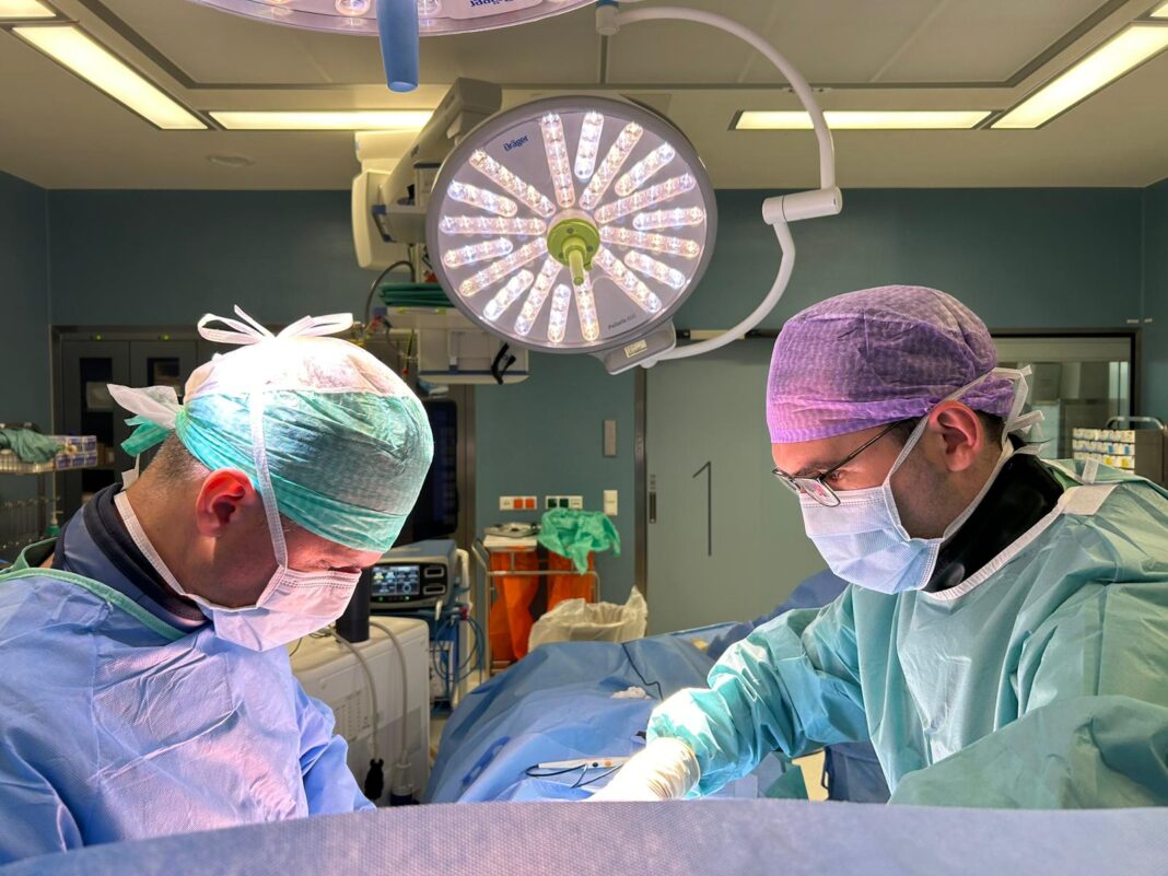 1000. Implantierung EV-ICD-Defibrillator in Europa