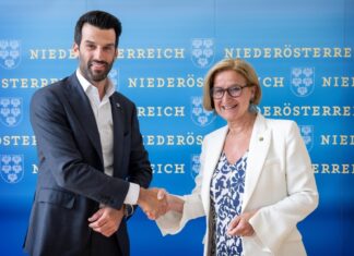 Arbeitsübereinkommen: Mikl-Leitner und Landbauer zogen Zwischenbilanz Landeshauptfrau Johanna Mikl-Leitner (ÖVP) und LH-Stellvertreter Udo Landbauer (FPÖ) zogen Zwischenbilanz über das Arbeitsübereinkommen in Niederösterreich (Foto: NLK/Khittl)
