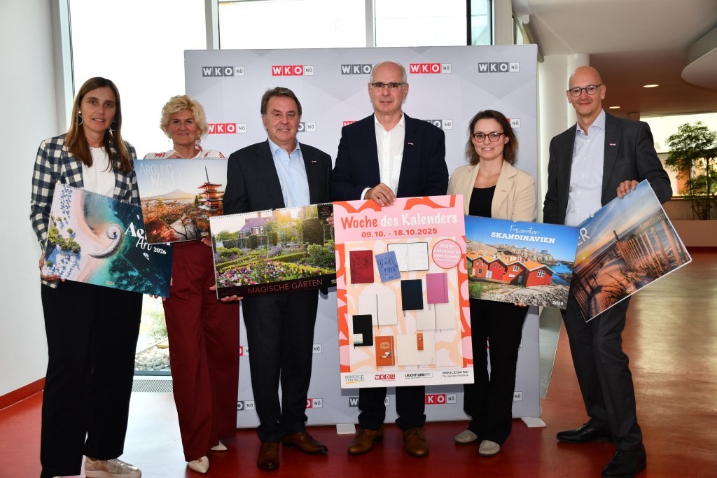 V.l.: WKNÖ-Direktor-Stellvertreterin Maria Gindl, WKNÖ-Direktor-Stellvertreterin Alexandra Höfer, WKNÖ-Präsident Wolfgang Ecker, Obmann des niederösterreichischen Papier- und Spielwarenhandels Andreas Auer, Gremialgeschäftsführerin Elisabeth Ossberger und WKNÖ-Direktor Johannes Schedlbauer (Foto: WKNÖ)