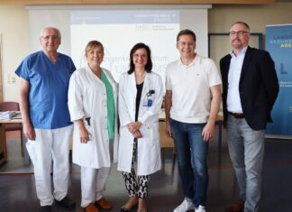 Qualität, die Leben rettet – erfolgreiches Wiederholaudit des Lungenkrebszentrums im UK Krems (v.l.n.r.): Prim. Clin. Ass. Prof. Dr. Peter Errhalt, Prim. Clin. Ass. Prof. Dr. Elisabeth Stubenberger, Prim Clin. Assoc. Prof. Priv. Doz. Dr. Petra Georg, MBA und Prof. Dr. Christian Schumann, Prof. Dr. Dr. Dennis Ladage