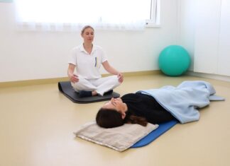 Neues Angebot: Ambulante Bauchhypnose hilft bei chronischen Magen-Darm-Beschwerden Ambulante Bauchhypnosegruppe wird von OÄ Dr. Iris Samwald angeleitet