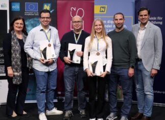 „Digiwerkstatt“ – Gemeinde-Hackathon im ecoplus Haus der Digitalisierung Siegerteam „Team der Herzen“: Wo ist der Tulli? (v.l.n.r.): Kerstin Koren (Land NÖ), Christoph Riegler (mbit), Mike Kolleger (Fotec), Lara Sophie Rapp (IMC Krems), Patrick Pusnik (Stadt Tulln) und Bundesrat Sebastian Stark