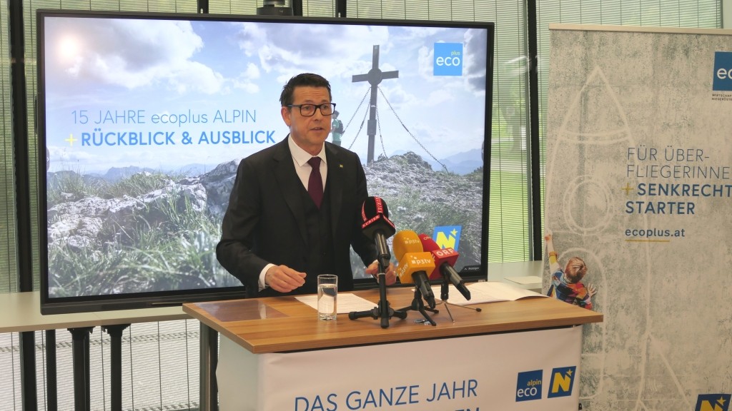 ecoplus Aufsichtsratsvorsitzender Kurt Hackl bei der Pressekonferenz im Wirtschaftszentrum Niederösterreich in St. Pölten (Foto: Thomas Resch)