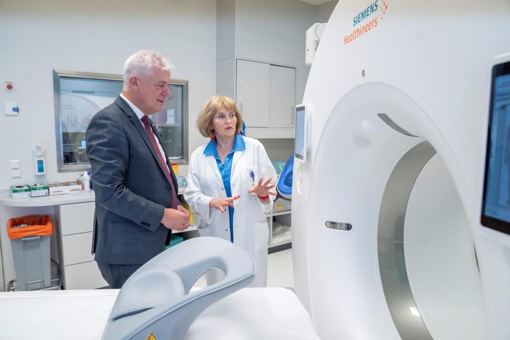 Die-n-chste-Generation-der-Computertomographie-im-UK-St-P-lten