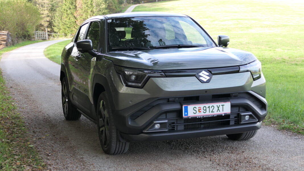 Elektrisch hinaus ins Grüne: Der Suzuki e VITARA ALLGRIP-e Flash im Guten Tag Österreich Autotest