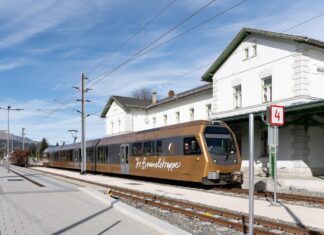 Bauarbeiten entlang der gesamten Mariazellerbahn angekündigt Die Himmelstreppe vor dem Bahnhof Mariazell