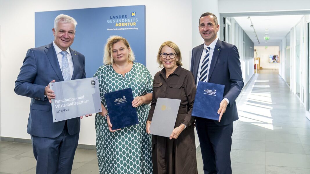 (v.l.n.r.): Landesrat Anton Kasser, Vorständin NÖ LGA Elisabeth Bräutigam, Geschäftsführerin IMC Krems Ulrike Prommer und Vorstand NÖ LGA Bernhard Kadlec