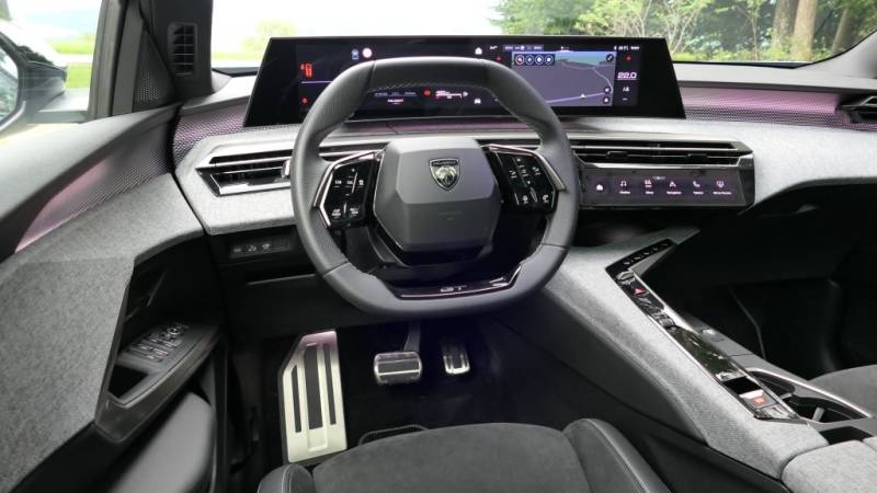 Der Peugeot 5008 GT Mild Hybrid 136 e-DCs6 überzeugt im Guten Tag Österreich Autotest mit viel Platz, modernem Design und effizientem Antrieb (Foto. Thomas Resch)